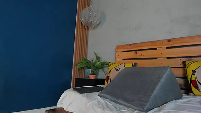 french sexx online show from 17, 1, 2025