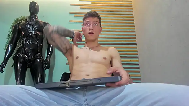 french sexx online show from 4, 3, 2025