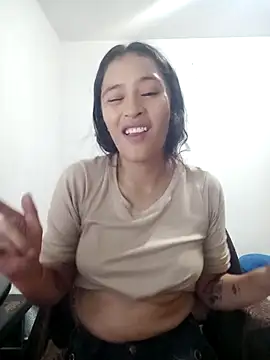 Snapshot of Hanha00 chatting on 12, 10, 2025 Hanha00 online show from 12, 10, 2025