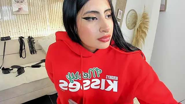 Snapshot of RACHEL_EV chatting on 1, 10, 2025 RACHEL EV online show from 1, 10, 2025