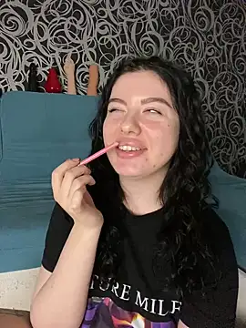 Snapshot of Kimi_Ass chatting on 8, 2, 2025 Kimi Ass online show from 8, 2, 2025