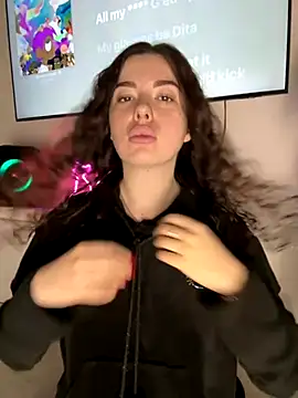 Snapshot of Kimi_Ass chatting on 20, 10, 2025 Kimi Ass online show from 20, 10, 2025