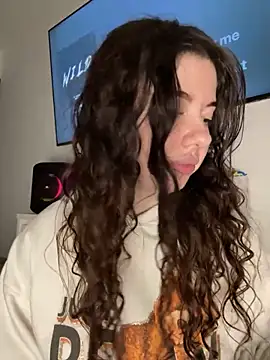 Snapshot of Kimi_Ass chatting on 22, 11, 2025 Kimi Ass online show from 22, 11, 2025