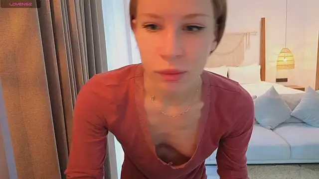 Snapshot of Elis_Fox chatting on 20, 12, 2025 Elis Fox online show from 20, 12, 2025