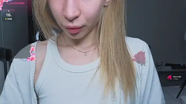 Snapshot of Elis_Fox chatting on 8, 1, 2026 Elis Fox online show from 8, 1, 2026