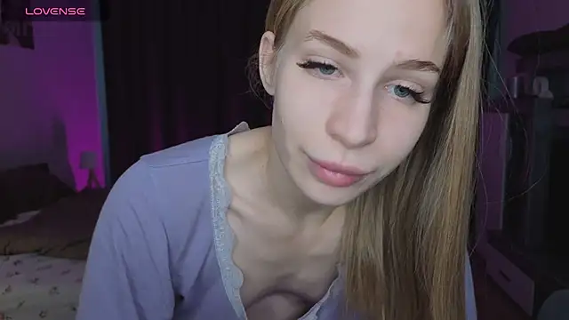 Snapshot of Elis_Fox chatting on 19, 4, 2026 Elis Fox online show from 19, 4, 2026
