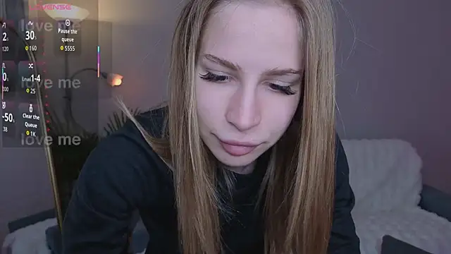 Snapshot of Elis_Fox chatting on 28, 4, 2026 Elis Fox online show from 28, 4, 2026