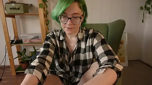 alisahug online show from 5, 1, 2025