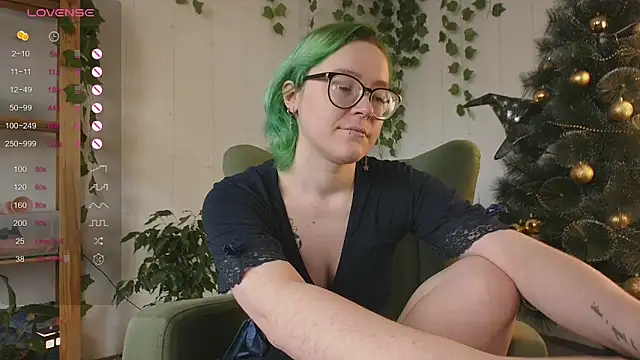 alisahug online show from 10, 1, 2025