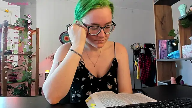 alisahug online show from 4, 3, 2025