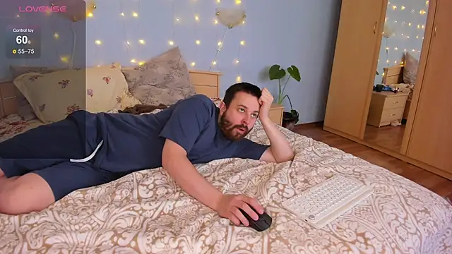 NikkiNSerdron online show from 15, 1, 2025