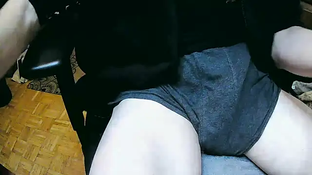 Snapshot of skinnyandthick chatting on 27, 10, 2025 skinnyandthick online show from 27, 10, 2025