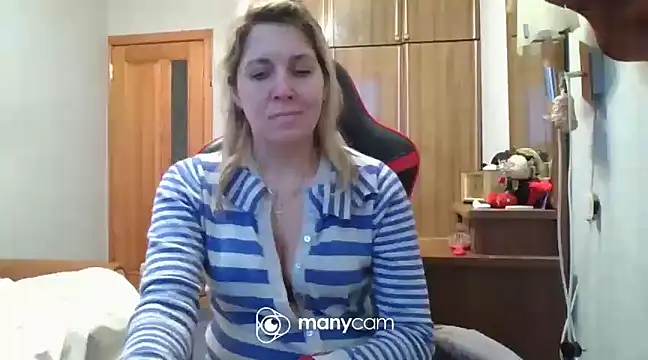 Snapshot of IrinaB1 chatting on 2, 2, 2025 IrinaB1 online show from 2, 2, 2025