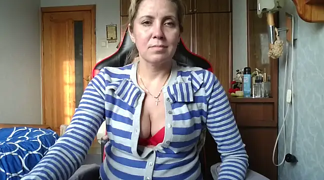 Snapshot of IrinaB1 chatting on 2, 3, 2025 IrinaB1 online show from 2, 3, 2025