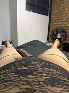 valenthottie online show from 15, 3, 2026