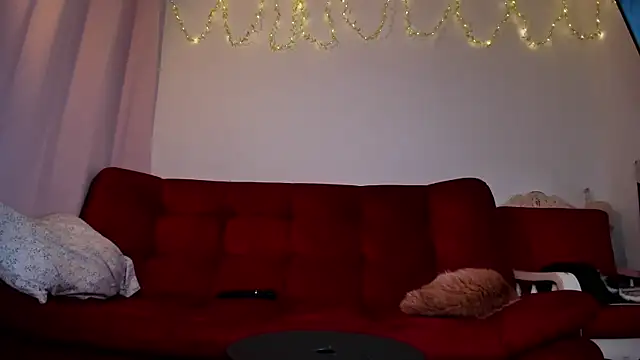 Snapshot of ohpetitemuse chatting on 27, 2, 2025 ohpetitemuse online show from 27, 2, 2025