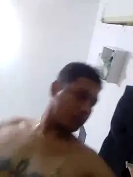 Snapshot of Derecckk chatting on 13, 9, 2025 Derecckk online show from 13, 9, 2025