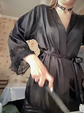 Crazy-Rosa online show from 15, 2, 2025