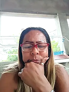Snapshot of Afroditabichota chatting on 20, 3, 2025 Afroditabichota online show from 20, 3, 2025