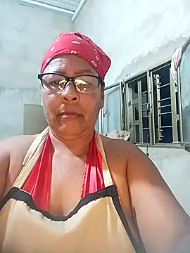 Snapshot of Afroditabichota chatting on 12, 10, 2025 Afroditabichota online show from 12, 10, 2025