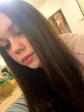 Marylallka5 online show from 2, 12, 2025