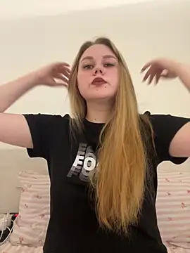 Marylallka5 online show from 21, 6, 2026