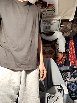 Gillygilly76 online show from 2, 3, 2025