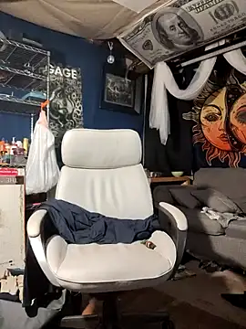 Gillygilly76 online show from 19, 3, 2025