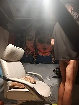 Gillygilly76 online show from 8, 1, 2026