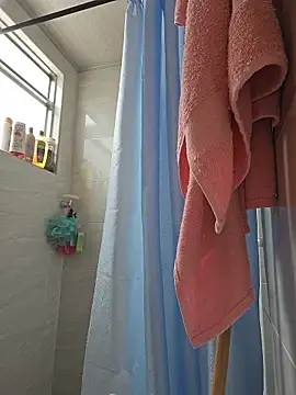 valery mora online show from 10, 10, 2025