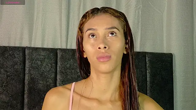 Snapshot of Iamkarlaa_doll chatting on 15, 9, 2025 Iamkarlaa doll online show from 15, 9, 2025