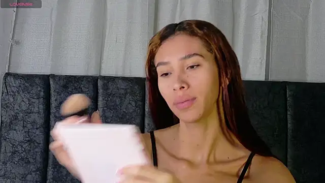 Snapshot of Iamkarlaa_doll chatting on 6, 10, 2025 Iamkarlaa doll online show from 6, 10, 2025