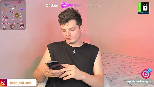 Snapshot of _Ottis_ chatting on 9, 1, 2025 Ottis online show from 9, 1, 2025