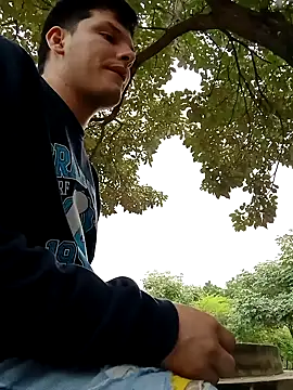 Snapshot of _Ottis_ chatting on 17, 1, 2025 Ottis online show from 17, 1, 2025