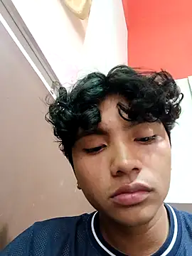 Snapshot of _Ottis_ chatting on 28, 1, 2025 Ottis online show from 28, 1, 2025