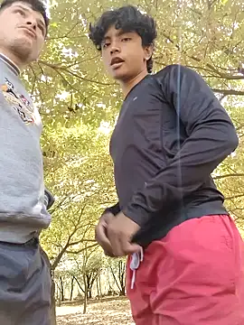 Snapshot of _Ottis_ chatting on 31, 1, 2025 Ottis online show from 31, 1, 2025