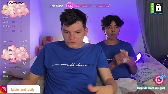 Snapshot of _Ottis_ chatting on 7, 2, 2025 Ottis online show from 7, 2, 2025