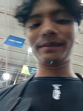 Snapshot of _Ottis_ chatting on 9, 2, 2025 Ottis online show from 9, 2, 2025