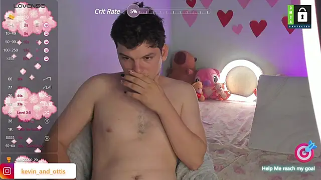 Snapshot of _Ottis_ chatting on 15, 2, 2025 Ottis online show from 15, 2, 2025