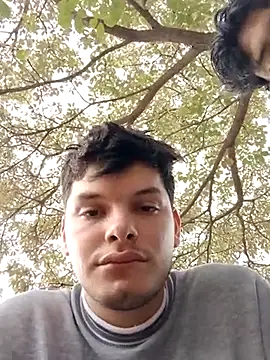 Snapshot of _Ottis_ chatting on 22, 2, 2025 Ottis online show from 22, 2, 2025