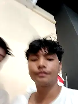 Snapshot of _Ottis_ chatting on 9, 3, 2025 Ottis online show from 9, 3, 2025