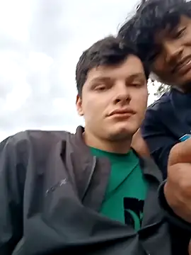 Snapshot of _Ottis_ chatting on 20, 3, 2025 Ottis online show from 20, 3, 2025