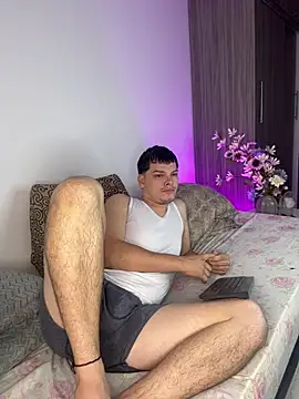 Snapshot of _Ottis_ chatting on 9, 2, 2026 Ottis online show from 9, 2, 2026