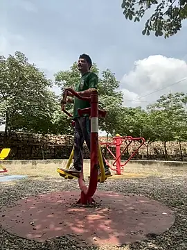 Snapshot of _Ottis_ chatting on 14, 2, 2026 Ottis online show from 14, 2, 2026