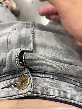 Snapshot of _Ottis_ chatting on 21, 2, 2026 Ottis online show from 21, 2, 2026