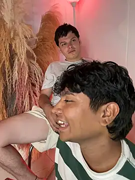 Snapshot of _Ottis_ chatting on 24, 2, 2026 Ottis online show from 24, 2, 2026