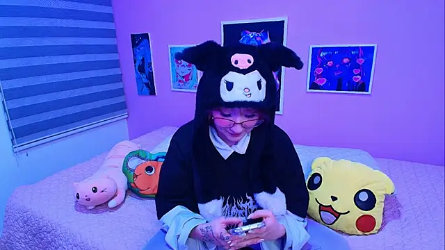 Miwa violet online show from 13, 1, 2026