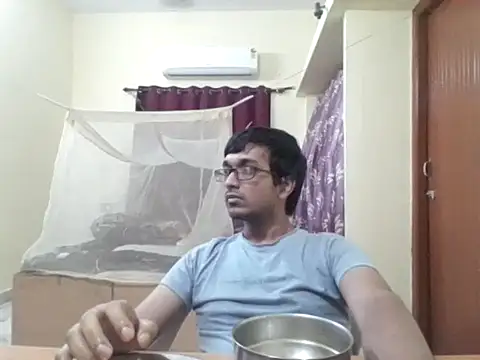 THE NAKED BOY online show from 4, 2, 2026