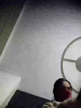 Snapshot of kirti__arora chatting on 3, 12, 2024 kirti arora online show from 3, 12, 2024