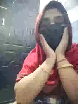 Snapshot of kirti__arora chatting on 12, 12, 2024 kirti arora online show from 12, 12, 2024